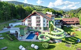 Familienhotel Trebesingerhof